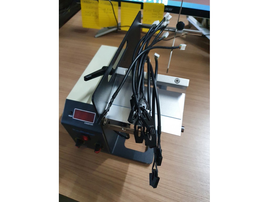 เครื่องลอกติดสติ๊กเกอร์